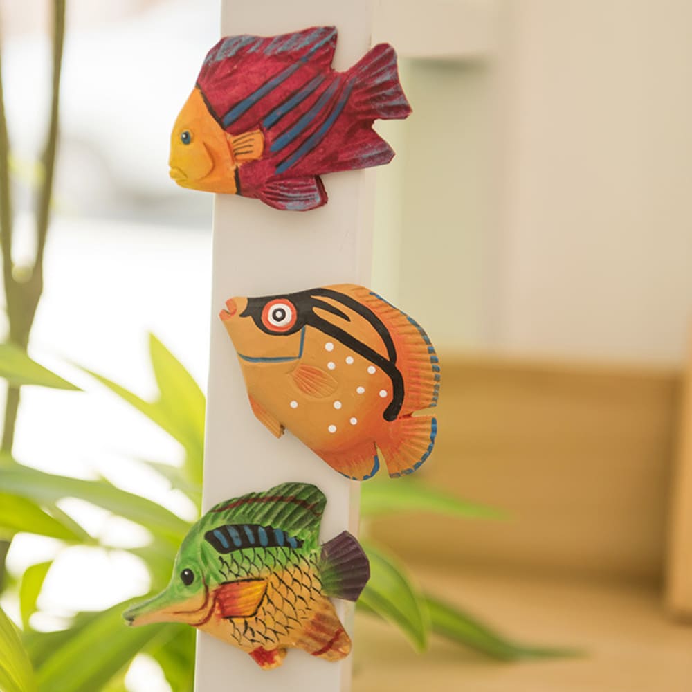 Wooden Carved Magnetic Refrigerator Stickers Home Decor Handicrafts